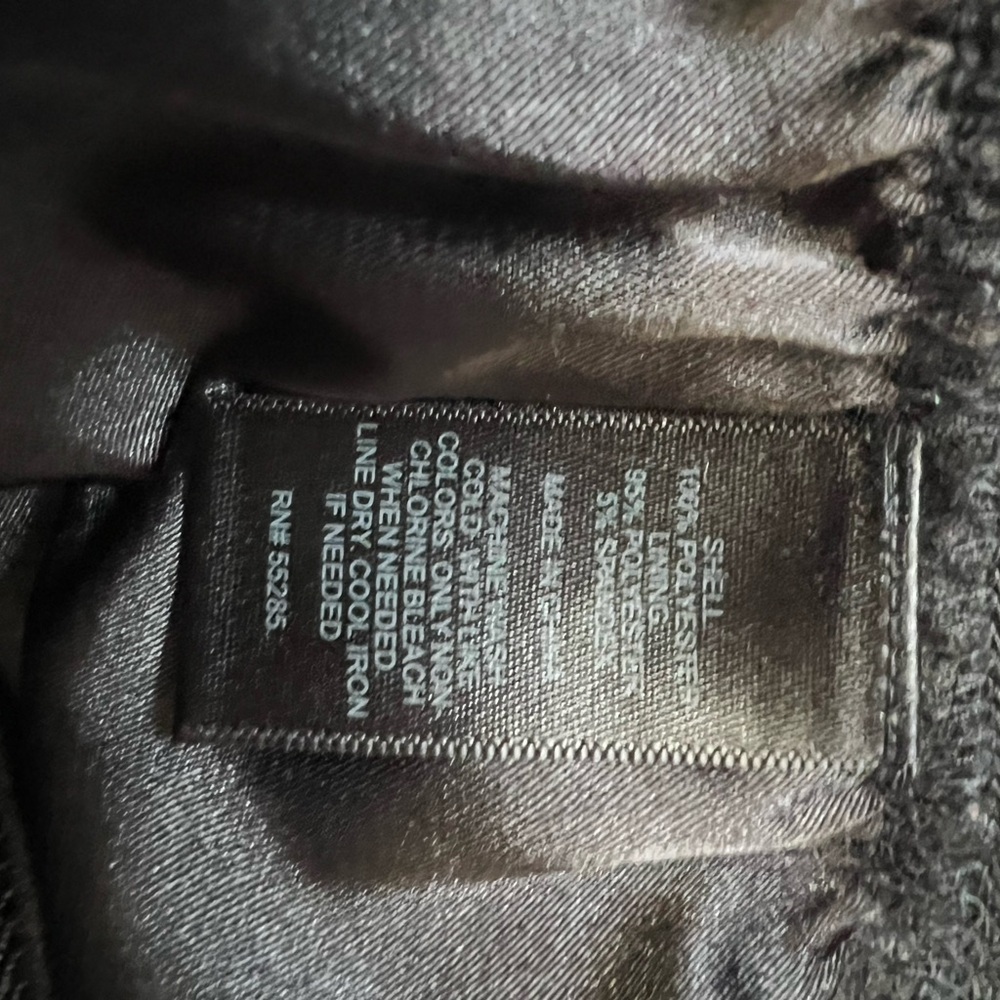 Express Black Pocketed Skirt EUC XS - Picture 8 of 8